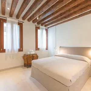 Grifalcon D'oro - Center , Venecia Italia